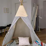 Zentrale Altstadtwohnung In Am Zuerichsee Appartamento