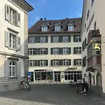 Zentrale Altstadtwohnung In Am Zuerichsee Appartamento *
