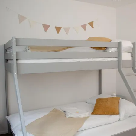 Zentrale Altstadtwohnung In Rapperswil Am Zuerichsee