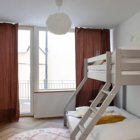 Apartment Zentrale Altstadtwohnung In Rapperswil Am Zuerichsee *