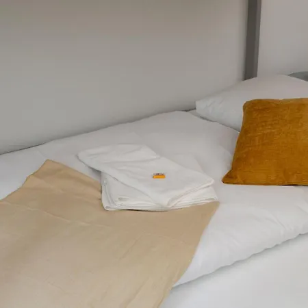 Apartment Zentrale Altstadtwohnung In Rapperswil Am Zuerichsee *