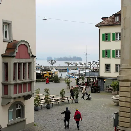 Zentrale Altstadtwohnung In Rapperswil Am Zuerichsee