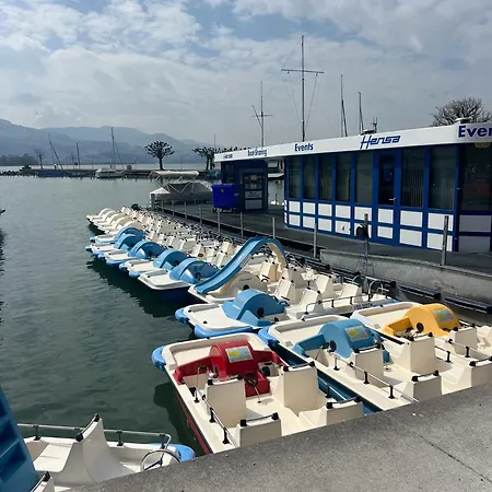 Zentrale Altstadtwohnung In Am Zuerichsee
