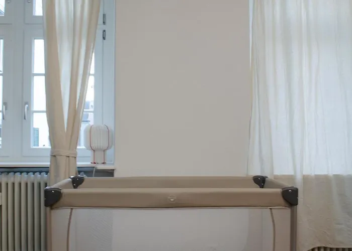 Zentrale Altstadtwohnung In Am Zuerichsee Apartment *