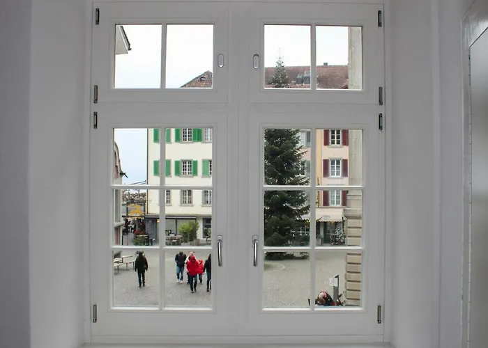 Zentrale Altstadtwohnung In Rapperswil Am Zuerichsee